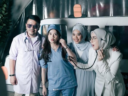 Deretan Anak Artis yang Calon Dokter, Intip 5 Potretnya