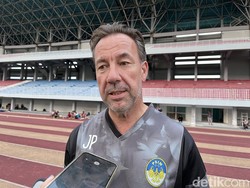 PSIM Dijamu Persebaya, Van Gastel Gembleng Intensitas Permainan