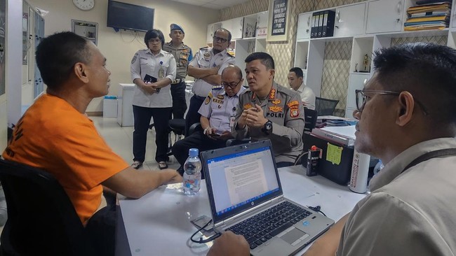 Polisi mengungkap teriakan soal ancaman bom yang dilakukan pria berinisial H (42) di pesawat Lion Air rute Jakarta-Kualanamu bermula dari permasalahan bagasi.