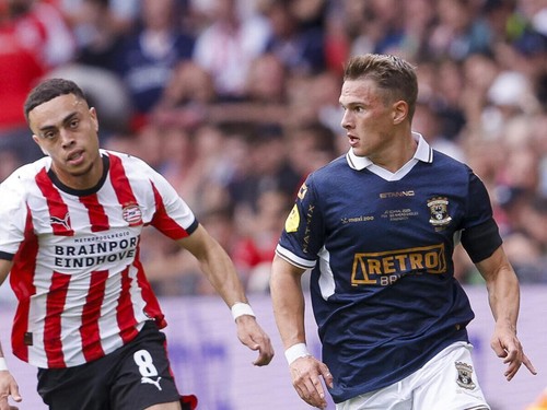 Dean James Cetak Assist, Go Ahead Eagles Kalah dari PSV