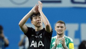 Son Heung Min Nangis Lagi di Laga Perpisahan Lawan Newcastle