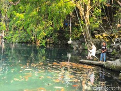 Menyusuri Pesona Jernihnya Air di Telaga Biru Cicerem Kuningan