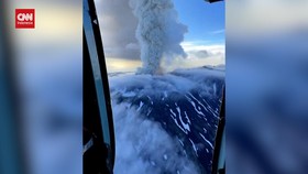 VIDEO: Gunung Berapi di Rusia Meletus Pertama dalam 600 Tahun