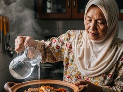 Duh! Wanita Ini Keki usai Ibu Mertua Ubah Resep Andalannya
