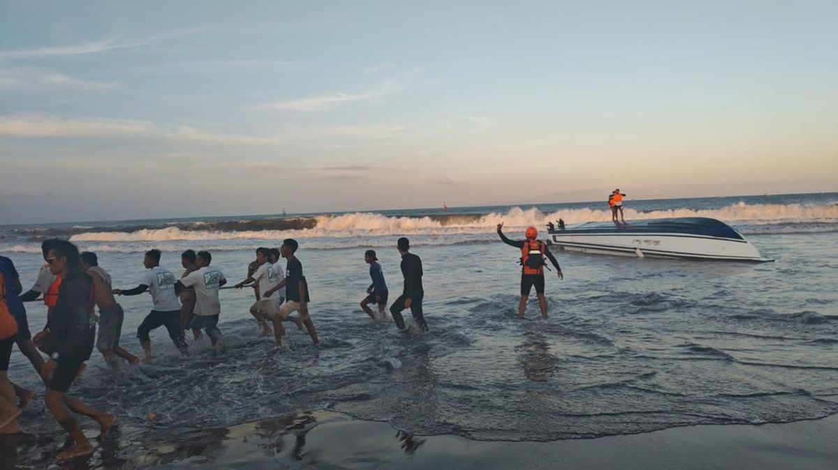 Kapal Cepat Dolphin II Terbalik di Perairan Sanur, 2 WNA Tewas