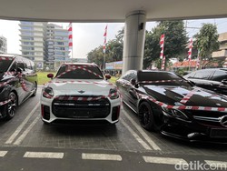 Penampakan Alphard hingga MINI Cooper Riza Chalid yang Disita Kejagung