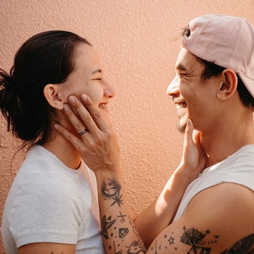 Usai Gugat Cerai, Ini 7 Foto Kenangan Dahlia Poland & Fandy Christian yang Hilang