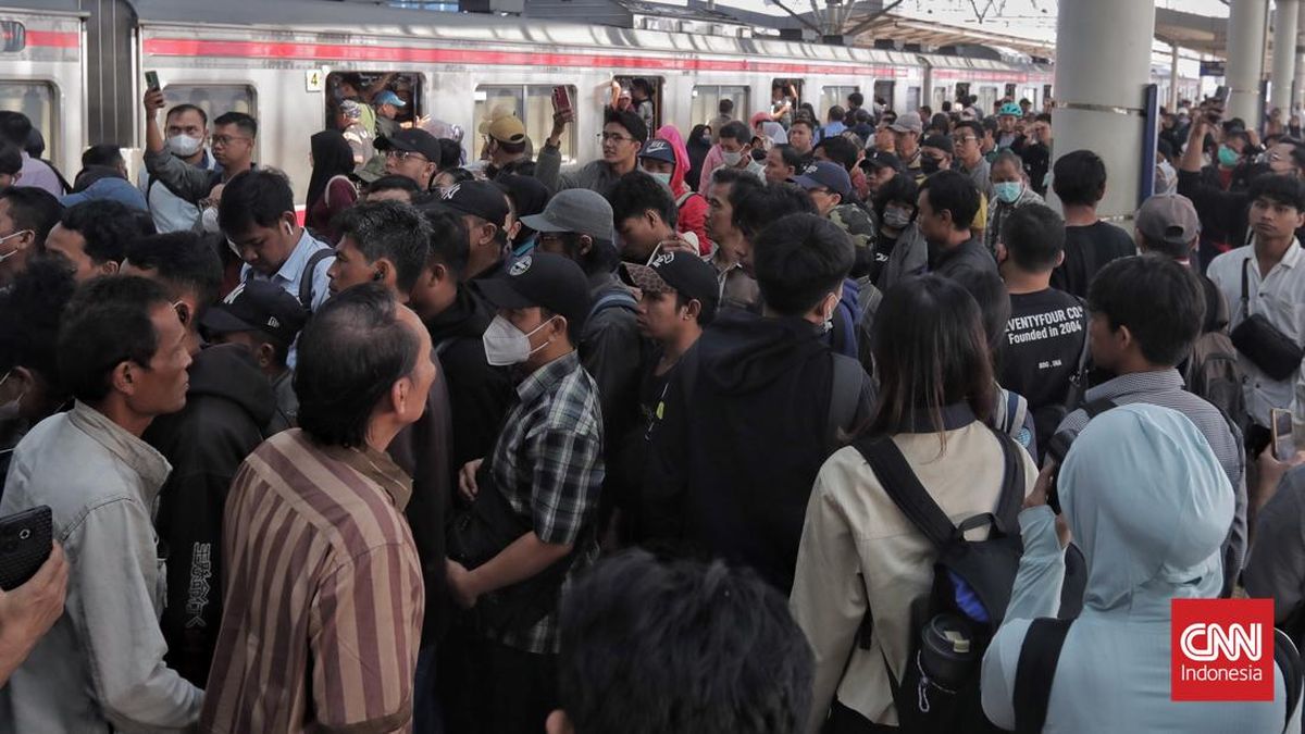 Sempat Tertahan di Palmerah, KRL Arah Rangkasbitung Kembali Jalan