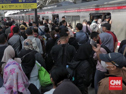 KAI Rekayasa Perjalanan KRL Antisipasi Demo Buruh, Ini Rinciannya