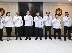 Mentrans-Menaker Kerja Sama Tingkatkan Kualitas Calon Transmigran