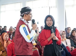 Gus Ipul Kunjungi Sekolah Rakyat di Lamongan, Dialog dengan Siswa-Ortu