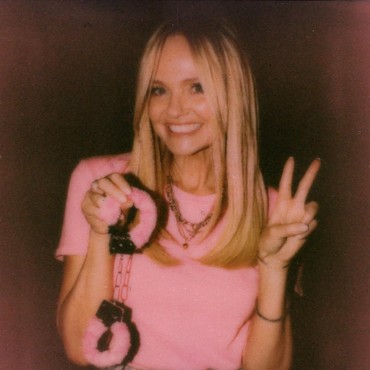 Lirik Lagu Tears - Sabrina Carpenter