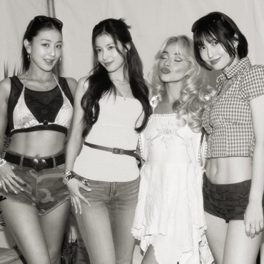 Ini Momen Personel TWICE Nonton-Interaksi dengan Sabrina Carpenter di Lollapalooza