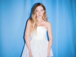 Sydney Sweeney Santai Tanggapi Kontroversi Sabun Air Bekas Mandinya