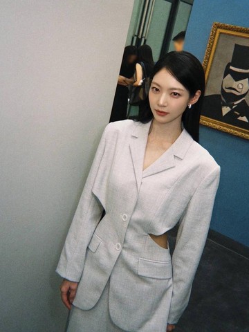 Effortlessly Chic, Intip 7 Gaya OOTD Gong Seung Yeon Pemeran Drama My Lovely Journey