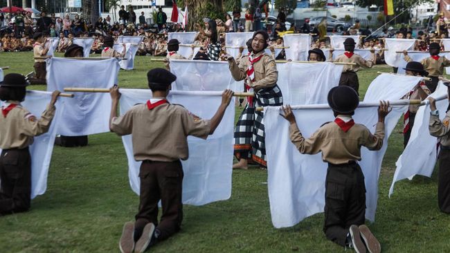 Hari Pramuka diperingati setiap 14 Agustus untuk mengingat lahirnya gerakan Pramuka di Indonesia. Berikut sejarah singkat Hari Pramuka Indonesia.