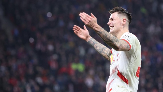 Kata-kata Benjamin Sesko usai Resmi Gabung MU Benjamin Sesko mengungkapkan alasannya memilih berasosiasi dengan Manchester United.