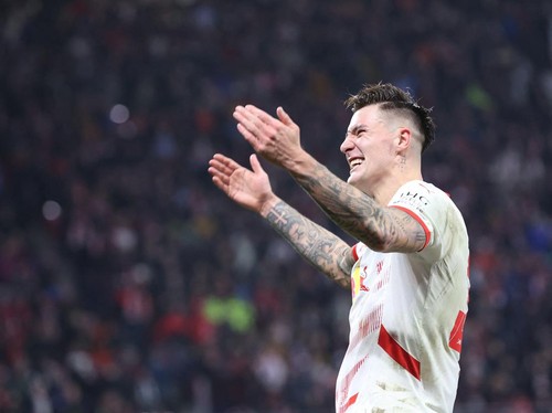Kata-kata Benjamin Sesko usai Resmi Gabung MU