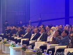 Chairman CT Corp Chairul Tanjung Hadir di LPS Financial Festival Surabaya