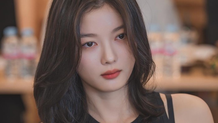 Gaya 3 Aktris Cantik yang Tampil Modis di Drama Korea Terbaru, Bikin Terpesona!