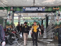 Bandung Zoo Ditutup, Muncul Massa Paksa Masuk hingga Jebol Gerbang Lobi