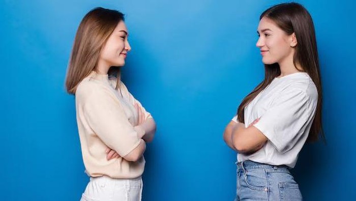 Dikenal Dingin, 6 Zodiak yang Paling Cocok Jadi Sahabatnya Aquarius