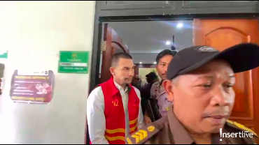 Jalani Sidang Perdana Kasus Obat Keras, Jonathan Frizzy Tak Bantah Dakwaan JPU