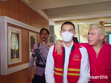 Kasus Vape Obat Keras, Jonathan Frizzy Dituntut Setahun Penjara