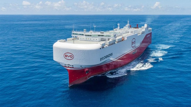 Mother Vassel BYD Zhengzhou telah bersandar di Indonesia pada 1 Agustus 2025, kapal RoRo ini berkapasitas 7.000 mobil listrik.