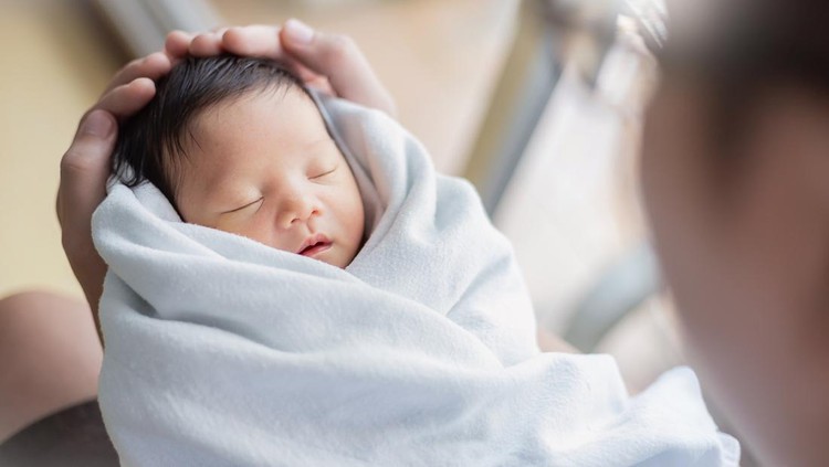 Kepala Bayi Lonjong Saat Lahir Kepala Bayi Lonjong Saat Lahir