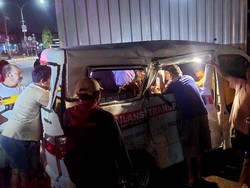Brakk! Ambulans Angkut Pasien Ditabrak Truk di Banguntapan