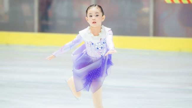 Bikin Bangga, Ini 7 Potret Sada Anak Fitri Tropica Juara di Kompetisi Ice Skating Asia