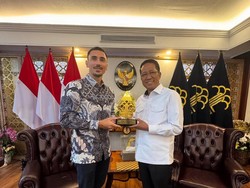 Vincent Verhaag Sah Jadi WNI, Lepas Kewarganegaraan Belanda