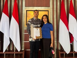 Video: Sah! Vincent Verhaag Resmi Berstatus WNI