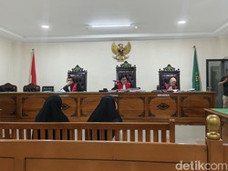 2 Terdakwa Pembeli-Pengedar Uang Palsu Dituntut 3 Tahun Penjara