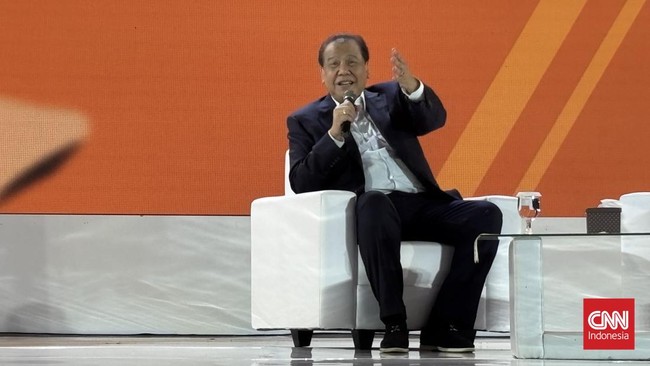 CT Cerita soal Bisnis, Belajar dari Ciputra dan Sudono Salim Chairul Tanjung menceritakan kisah dua pengusaha papan atas, Ciputra dan Sudono Salim, untuk menekankan pentingnya intuisi dalam pengambilan keputusan bisnis.