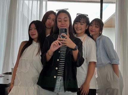 Momen Keseruan Eks Member JKT48 Gen 1 Liburan Bareng di Bali, Tetep Kompak Bun