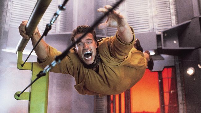 Jadwal Bioskop Trans TV hari ini (9 Agustus) Total Recall. Berikut sinopsis Total Recall dibintangi Arnold Schwarzenegger.