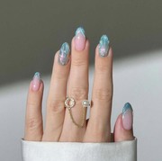 7 Nail Art Terinspirasi dari Kecantikan Bawah Laut, 'Mermaidcore' Makin Cetar!