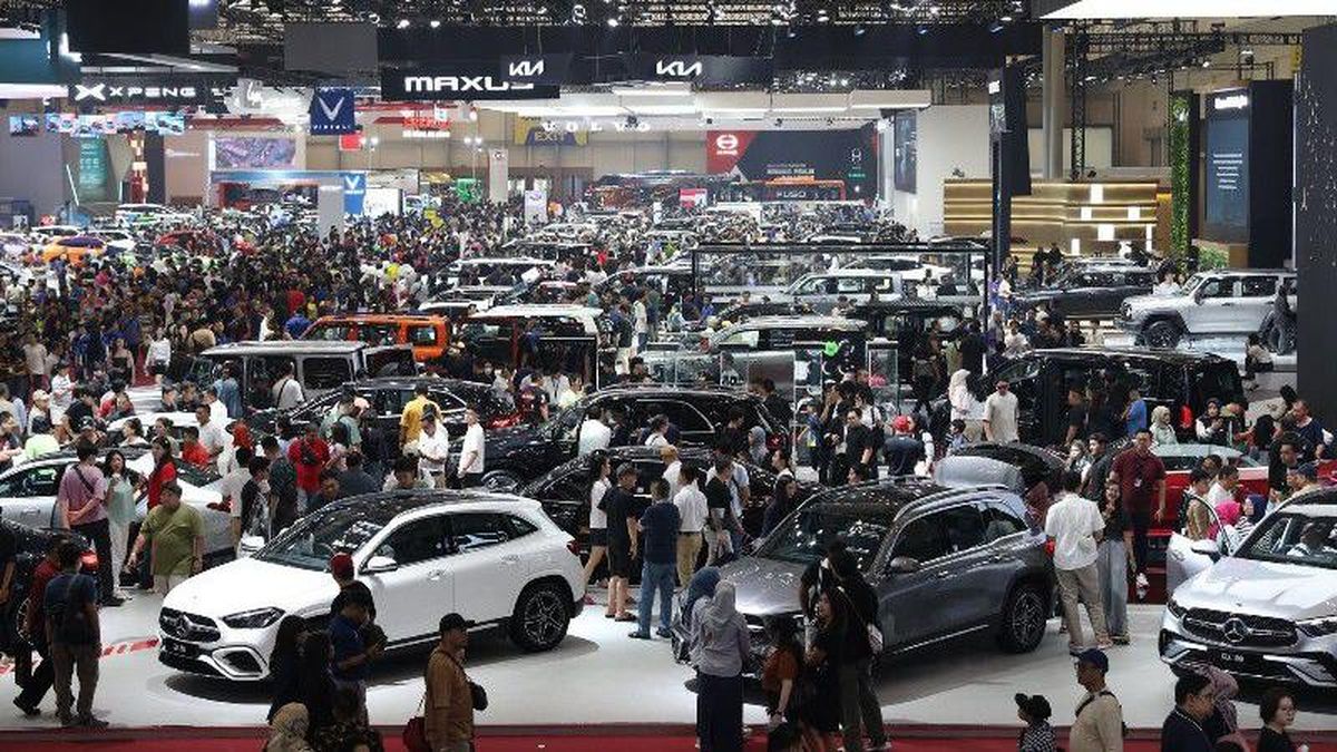 Pengunjung GIIAS 2025 Luber Nyaris Setengah Juta Orang