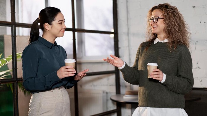 Orang yang namanya diawali 'N' punya empati tinggi. Mereka penyayang dan perhatian kepada orang-orang yang disayangi.