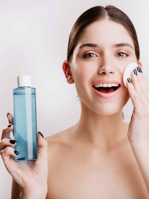 BeauPicks: Punya Kulit Berminyak? Ini 5 Micellar Water yang Bisa Jadi Andalanmu