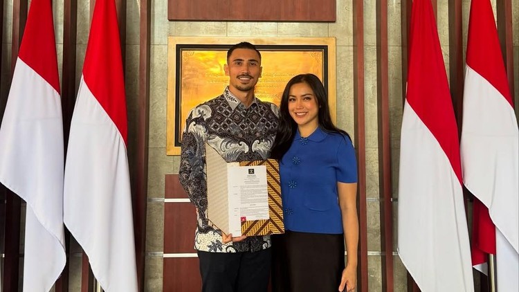Jessica Iskandar dan Suami Jessica Iskandar dan Suami