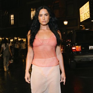 Lirik Lagu Fast - Demi Lovato