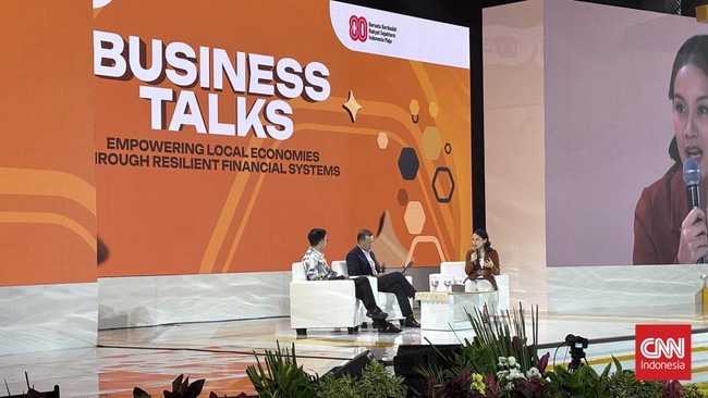 PT Bank Mandiri (Persero) Tbk dan PT HM Sampoerna Tbk mengungkap tantangan industri saat ini dalam LPS Finansial Festival 2025.