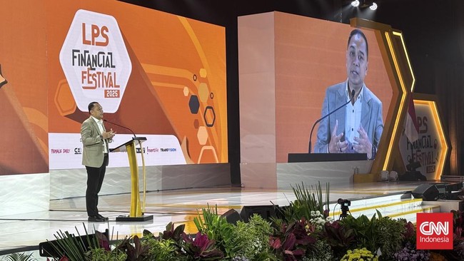 Eri Cahyadi bercerita bagaimana Pemkot Surabaya mendorong kemandirian ekonomi warga melalui di LPS Financial Festival 2025.