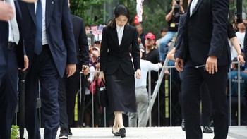 FOTO: Kim Keon Hee Jadi Eks Ibu Negara Korsel Pertama Status Tersangka