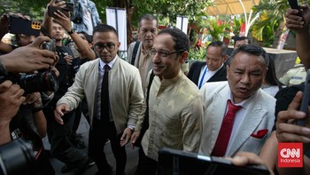 FOTO: Didampingi Hotman Paris, Nadiem Makarim Penuhi Panggilan KPK