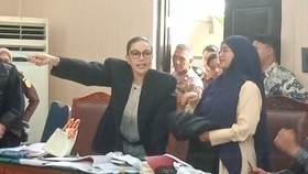 Nikita Mirzani Dituntut 11 Tahun Penjara & Denda Rp2 M Kasus Pemerasan