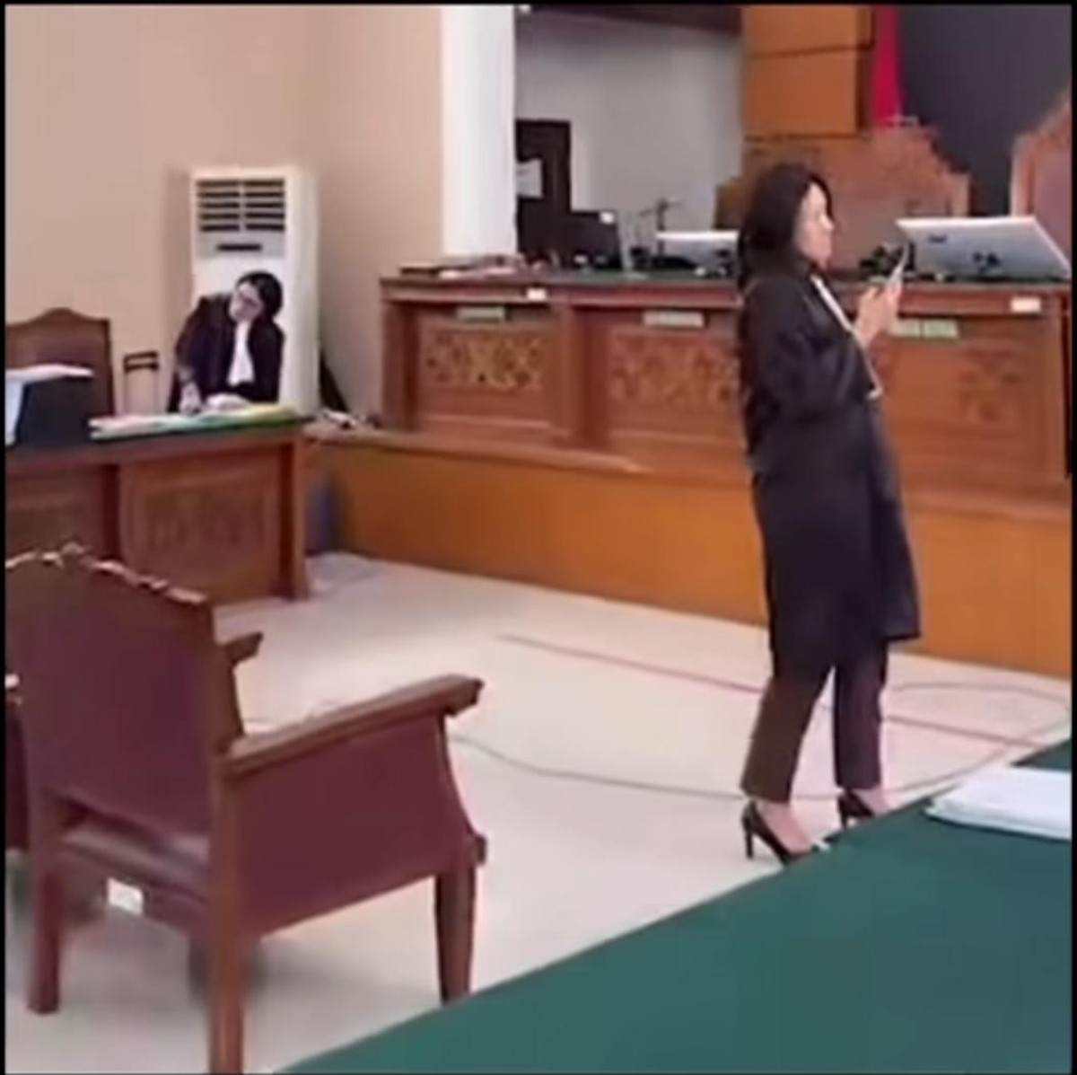 Sidang Nikita Mirzani